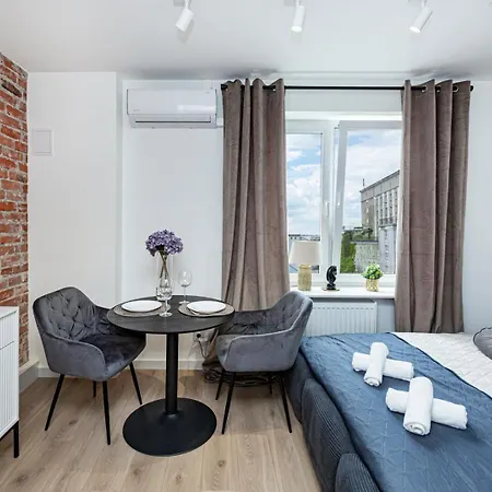 Apartmán Mianowskiego 24 Red - Wifi Smart Tv W Pelni Wyposazona Kuchnia *