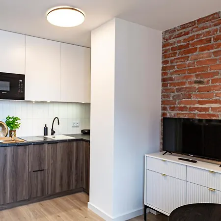 Apartmán Mianowskiego 24 Red - Wifi Smart Tv W Pelni Wyposazona Kuchnia