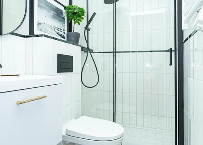 Mianowskiego 24 Red - Wifi Smart Tv W Pelni Wyposazona Kuchnia Warsaw