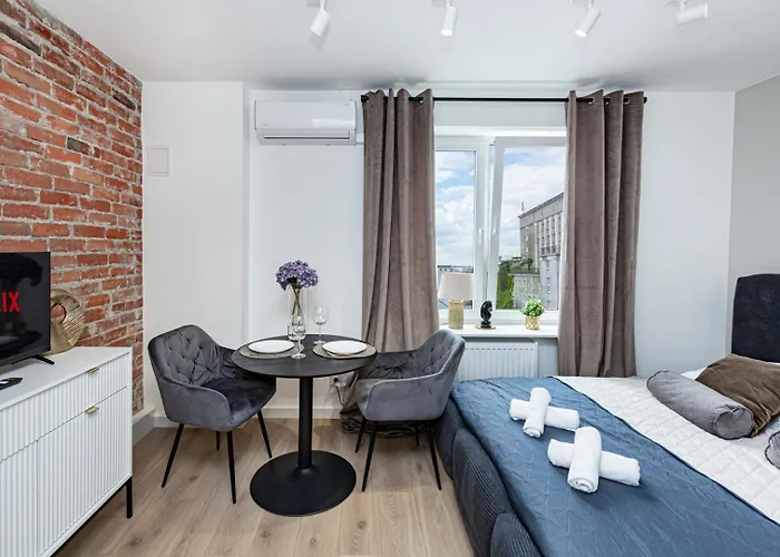 Apartment Mianowskiego 24 Red - Wifi Smart Tv W Pelni Wyposazona Kuchnia *