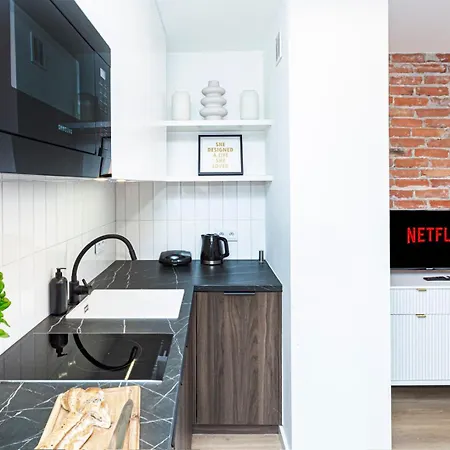 Mianowskiego 24 Red - Wifi Smart Tv W Pelni Wyposazona Kuchnia Appartement